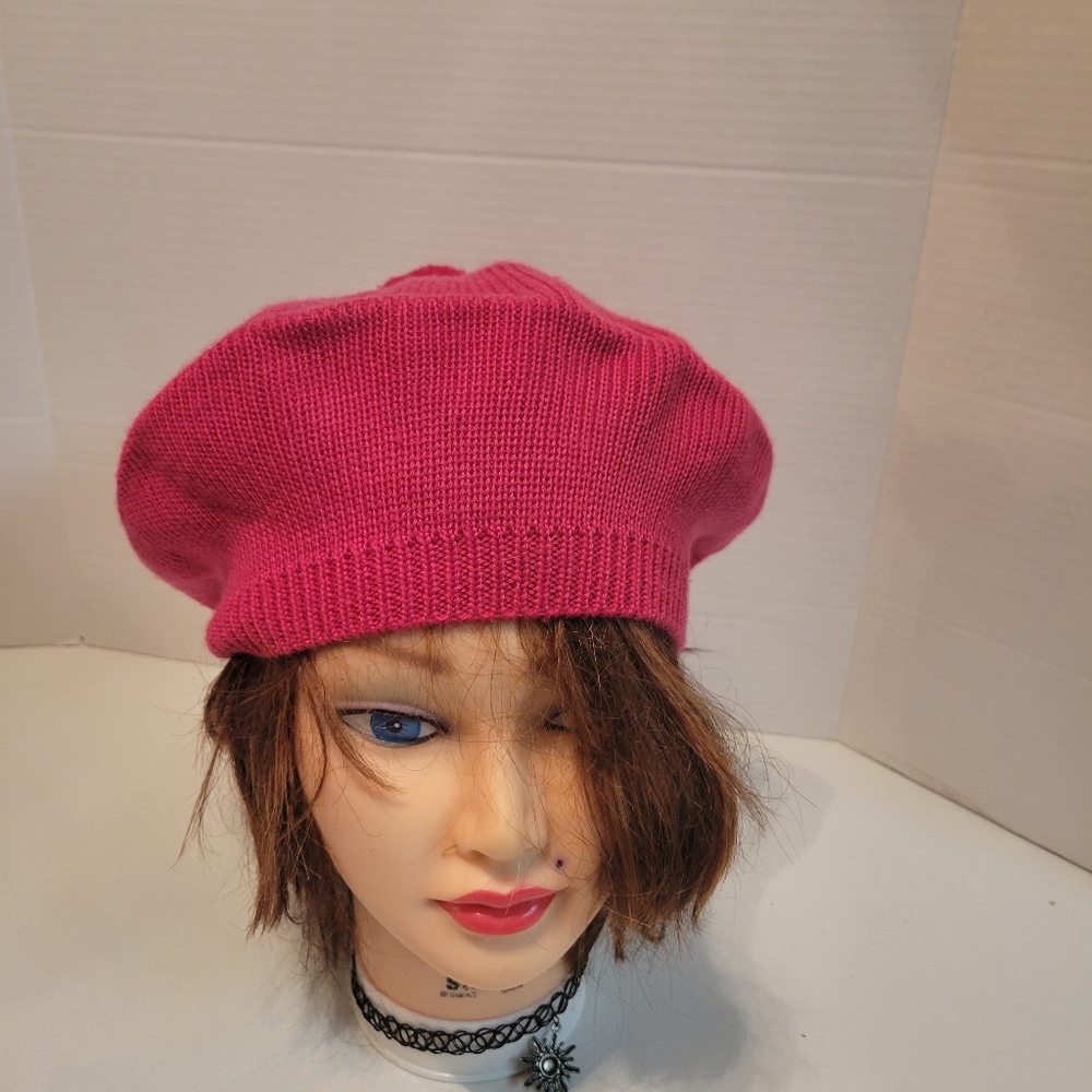 EXPRESS PINK BERET